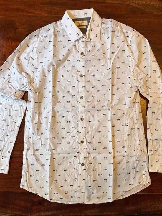 Original Penguin Other - Original Penguin White Button-Up Shirt with Eyeglass Print